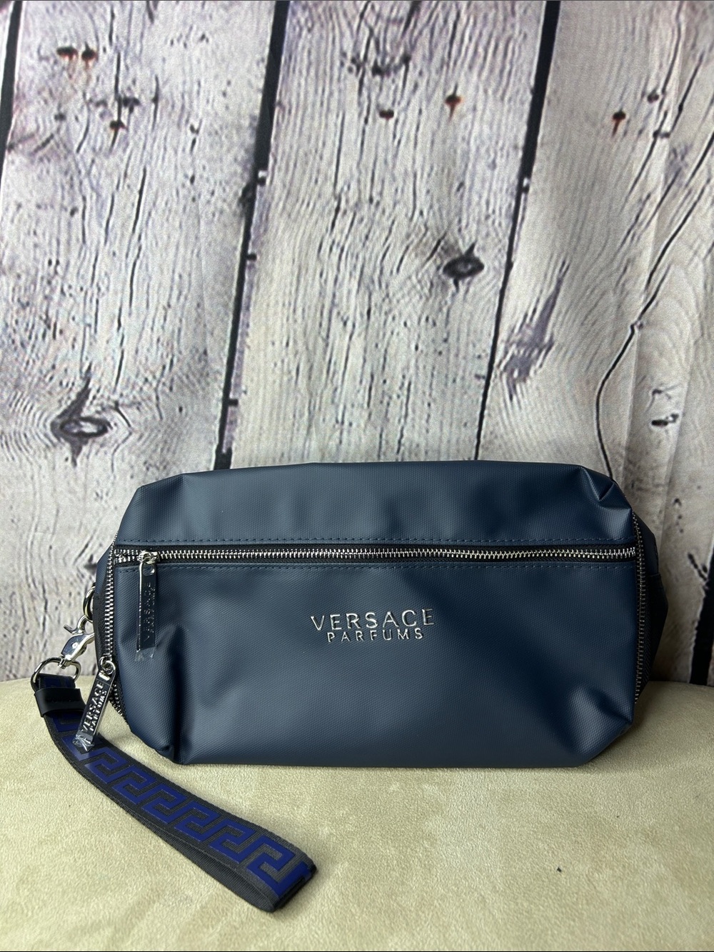 Versace Parfums mens small travel bag/ toiletry kit. Excellent condition
